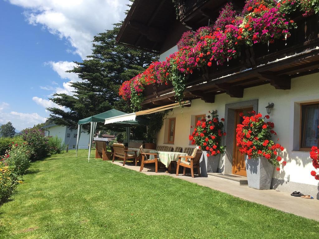 Apartment With Garden Garden Furniture Bbq タクセンバッハ エクステリア 写真